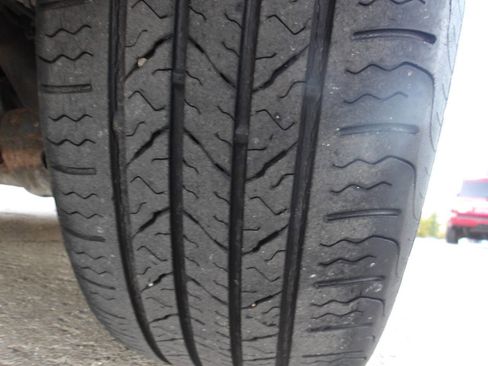 Used 2012 Dodge Grand Caravan SXT image 38