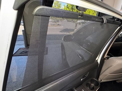 Used 2017 Honda Pilot Touring image 42