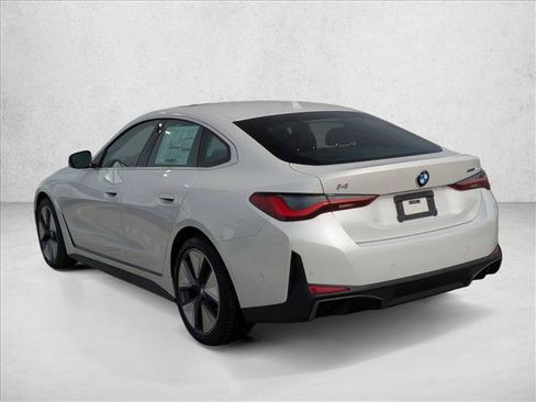 Used 2026 BMW i4 eDrive40 w/ Premium Package RWD image 9