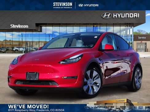Used 2020 Tesla Model Y Long Range image 1