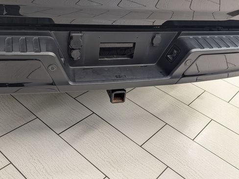 Used 2022 Ford F150 XLT w/ Equipment Group 302A High image 37