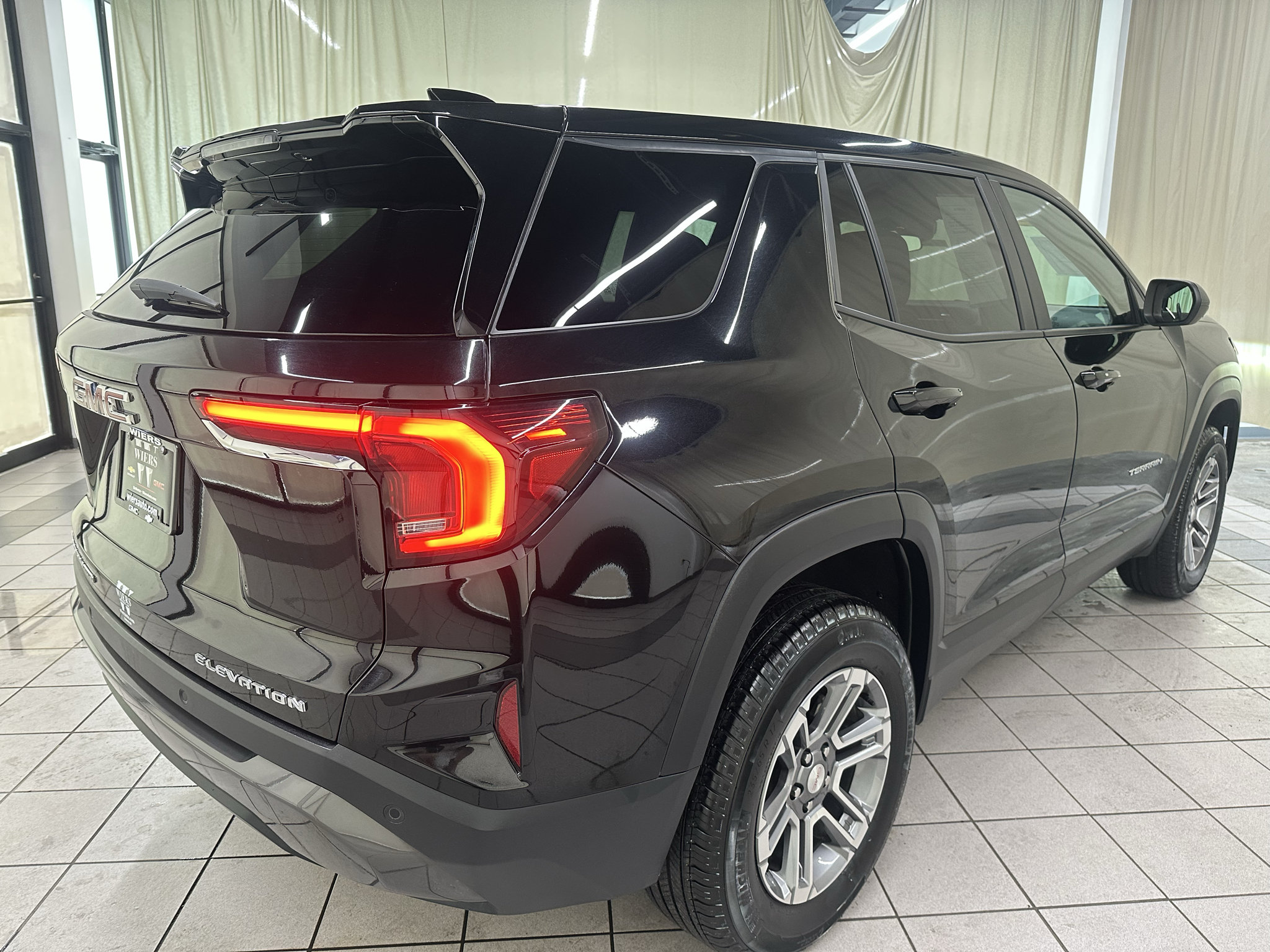 Used 2026 GMC Terrain Elevation AWD/4WD image 5