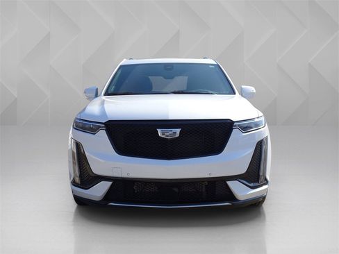 Certified 2024 Cadillac XT6 Sport w/ Technology Package image 5