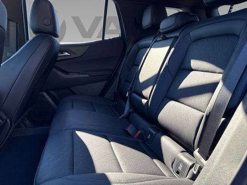 New 2026 Chevrolet Equinox LT image 5