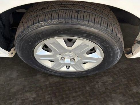 Used 2012 Dodge Grand Caravan SE FWD image 29