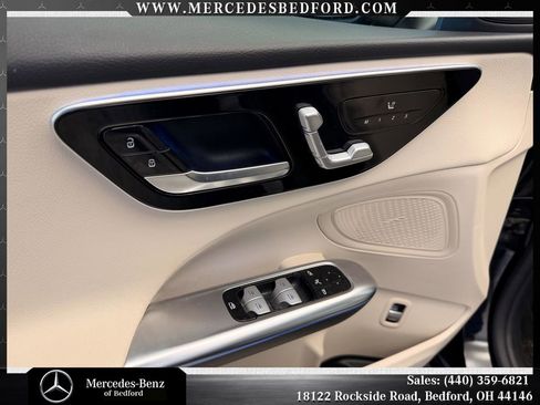Used 2023 Mercedes-Benz C 300 4MATIC Sedan image 11
