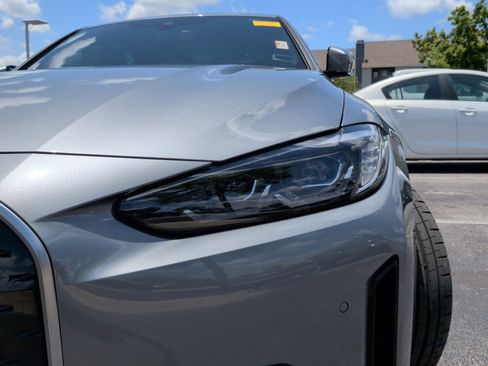 Used 2023 BMW i4 eDrive40 w/ Premium Package RWD image 3