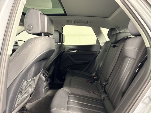 Used 2021 Audi Q5 2.0T Premium Plus w/ Premium Plus Package AWD/4WD image 23