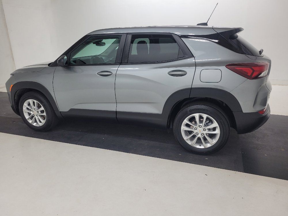 Used 2025 Chevrolet TrailBlazer LS w/ LS Convenience Package FWD image 3