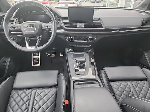 Used 2019 Audi SQ5 Premium Plus w/ Premium Plus Package AWD/4WD image 16