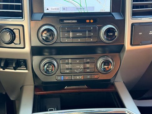 Used 2019 Ford F250 King Ranch w/ King Ranch Ultimate Package image 31