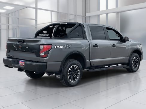 Used 2020 Nissan Titan PRO-4X w/ Pro-4x Convenience Package image 6