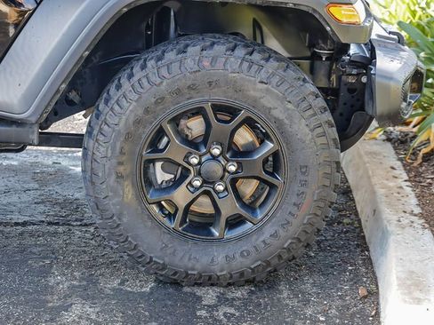 Certified 2022 Jeep Wrangler Unlimited Willys image 11