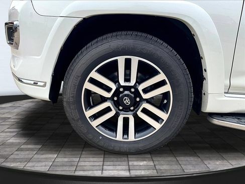 Used 2019 Toyota 4Runner Limited AWD/4WD image 35