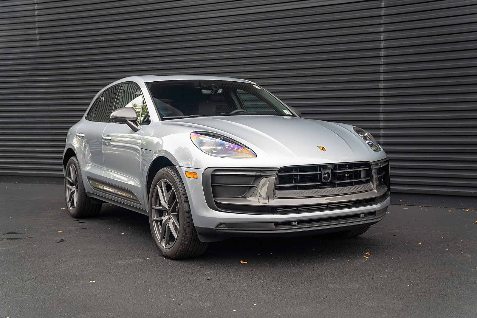 Certified 2026 Porsche Macan T AWD/4WD image 28