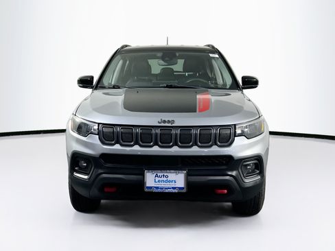 Used 2022 Jeep Compass Trailhawk AWD/4WD image 2