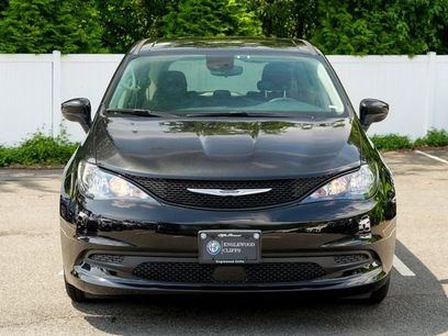 Used 2023 Chrysler Voyager LX