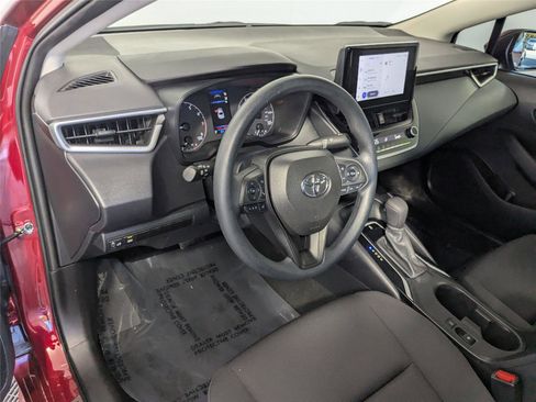 Certified 2023 Toyota Corolla LE image 9