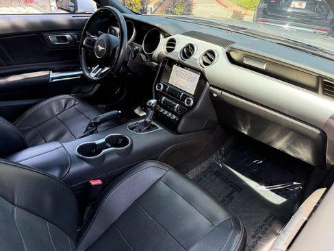 Used 2019 Ford Mustang GT Premium RWD image 32