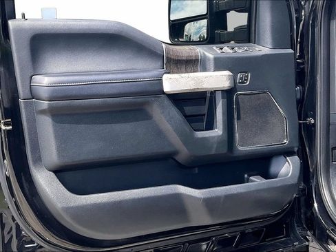 Certified 2021 Ford F250 Lariat AWD/4WD image 23