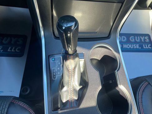 Used 2016 Toyota Camry SE image 11