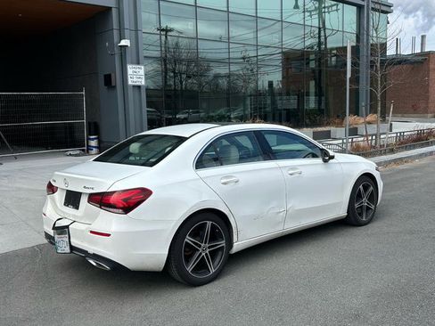 Used 2019 Mercedes-Benz A 220 4MATIC image 5
