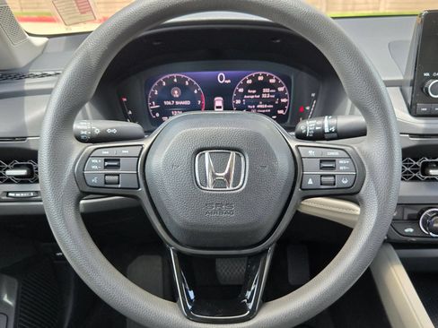 Certified 2025 Honda Accord SE image 20