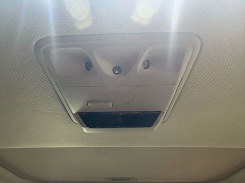 Used 2022 Kia Carnival SX Prestige image 22