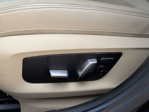 Used 2017 BMW 530i RWD image 18