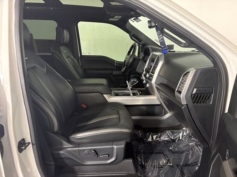 Certified 2019 Ford F150 Platinum w/ Equipment Group 701A Luxury AWD/4WD image 37