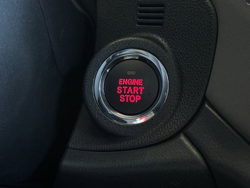 Certified 2025 Subaru Outback Onyx Edition XT image 25