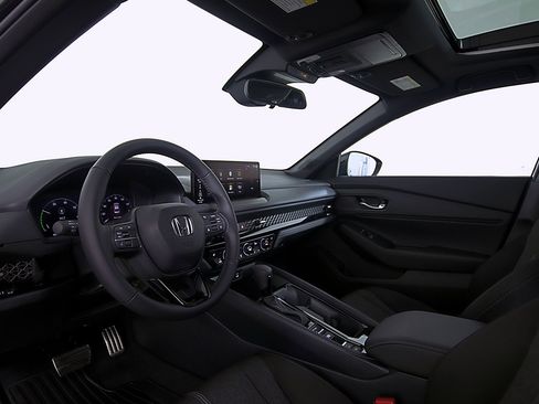 Used 2025 Honda Accord Sport image 21