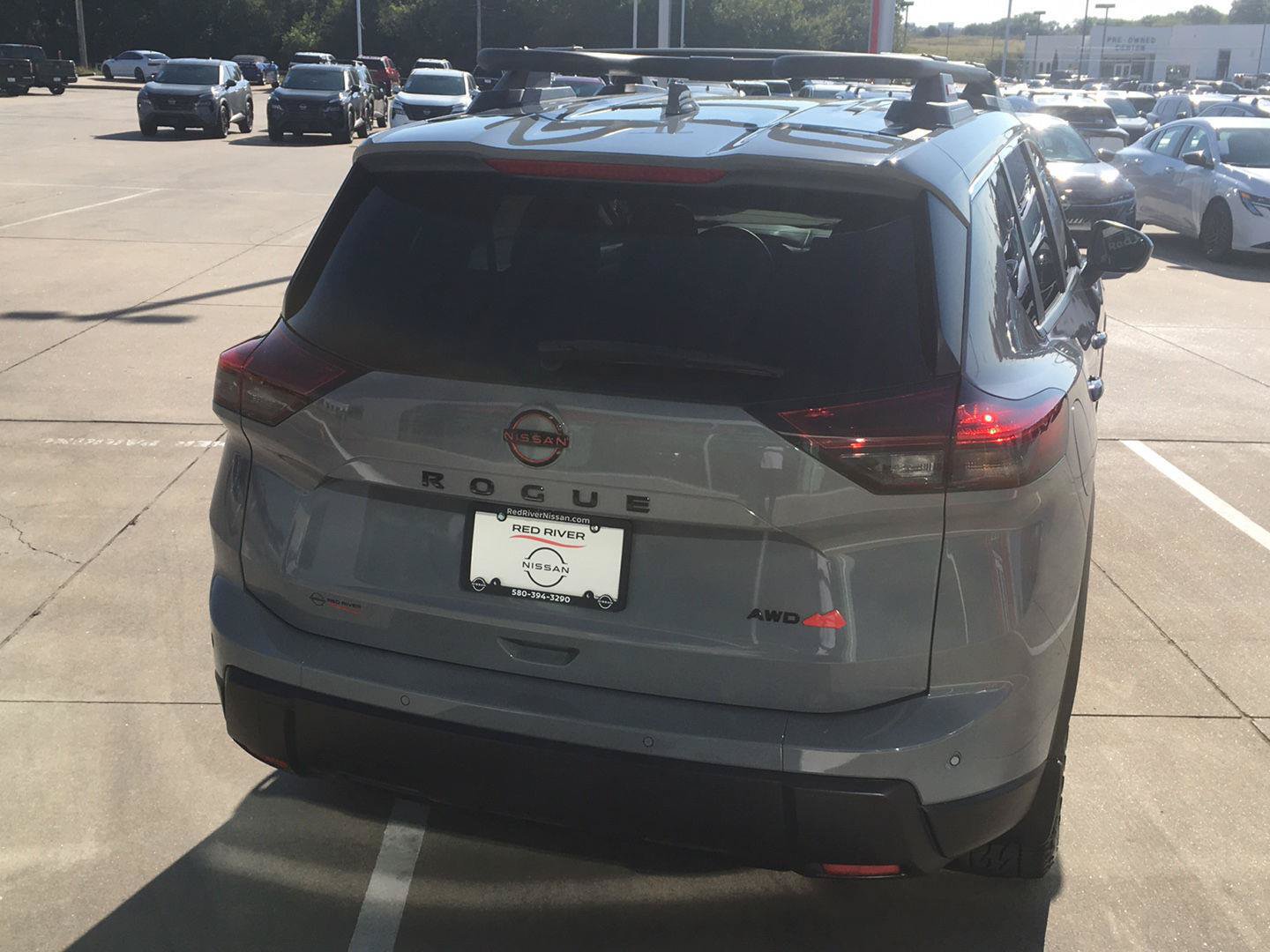 Used 2025 Nissan Rogue SV AWD/4WD image 7