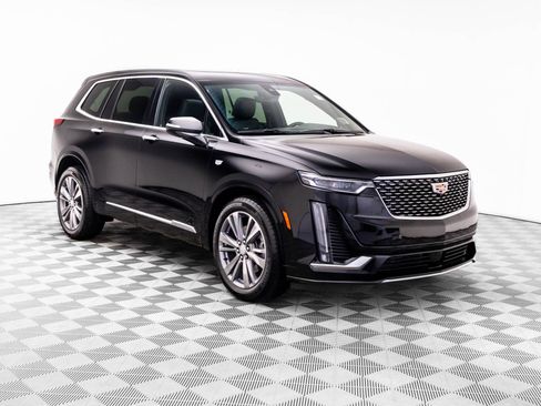 Certified 2025 Cadillac XT6 Premium Luxury w/ Platinum Package AWD/4WD image 8