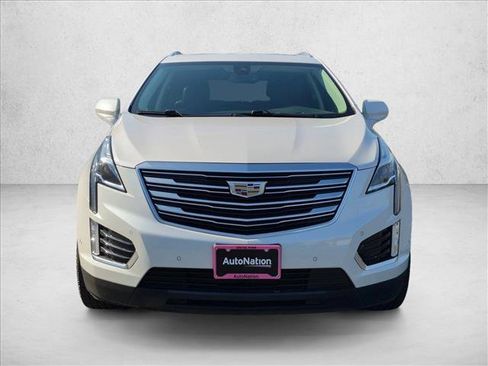 Used 2019 Cadillac XT5 Premium Luxury w/ Driver Assist Package FWD image 2