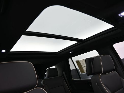 New 2026 Chevrolet Tahoe Premier AWD/4WD image 39