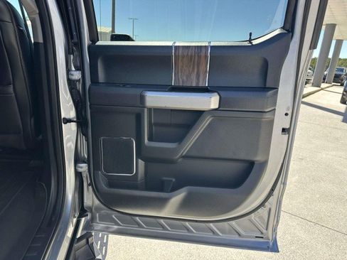 Used 2020 Ford F150 Lariat image 16