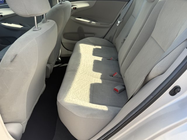 Used 2012 Toyota Corolla L FWD image 6