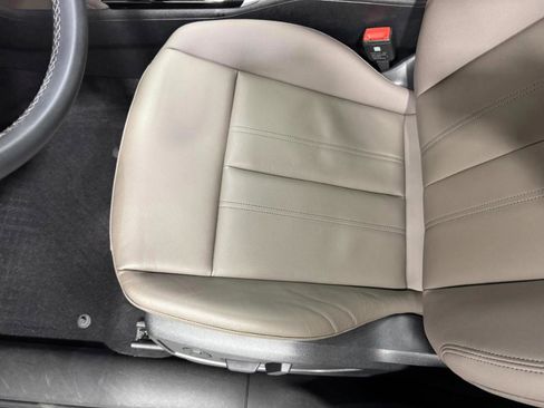 Certified 2025 Audi Q5 Premium w/ Convenience Package image 26