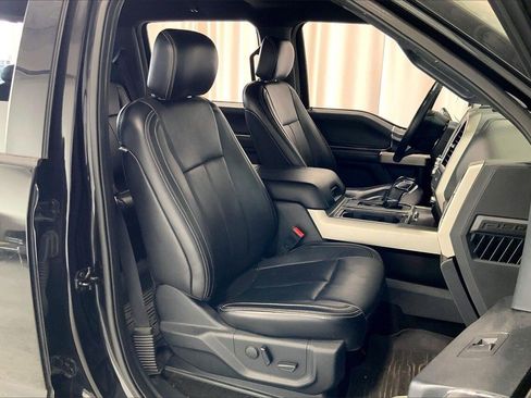 Used 2019 Ford F150 Lariat image 16