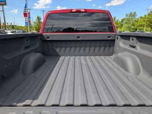 Used 2018 Chevrolet Silverado 1500 LT w/ All Star Edition AWD/4WD image 19