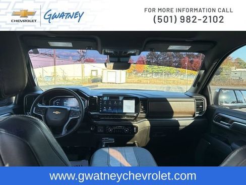 Used 2023 Chevrolet Silverado 1500 High Country w/ Technology Package image 25