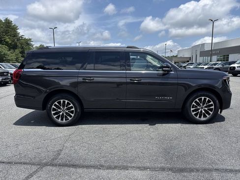 Used 2025 Ford Expedition Max Platinum AWD/4WD image 8