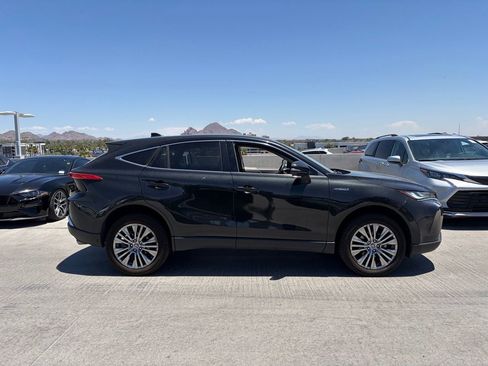 Used 2021 Toyota Venza Limited w/ Advanced Technology Package AWD/4WD image 2