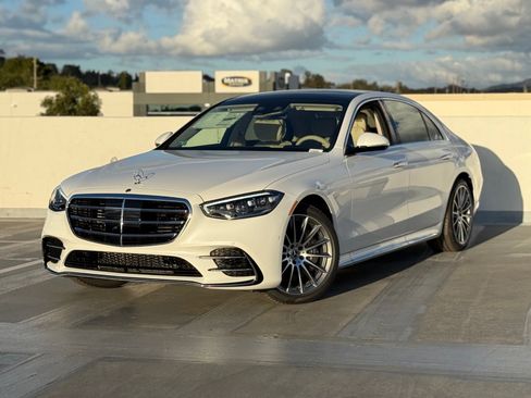 New 2026 Mercedes-Benz S 580e 4MATIC Sedan image 2