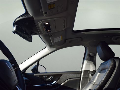 Used 2022 Lincoln Corsair AWD w/ Premium Package image 10