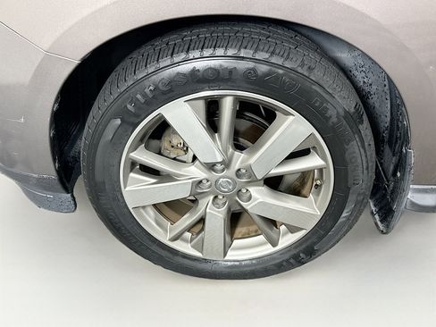 Used 2014 Nissan Pathfinder Platinum w/ Platinum Premium Package FWD image 11
