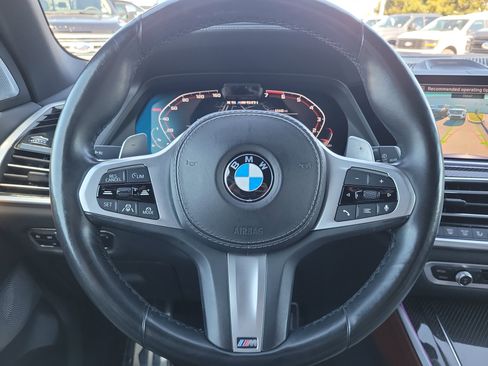 Used 2021 BMW X5 M50i w/ Executive Package image 15