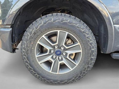 Used 2016 Ford F150 XLT w/ Equipment Group 302A Luxury AWD/4WD image 16