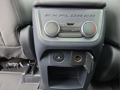 New 2026 Ford Explorer Active w/ Active Comfort Package image 14
